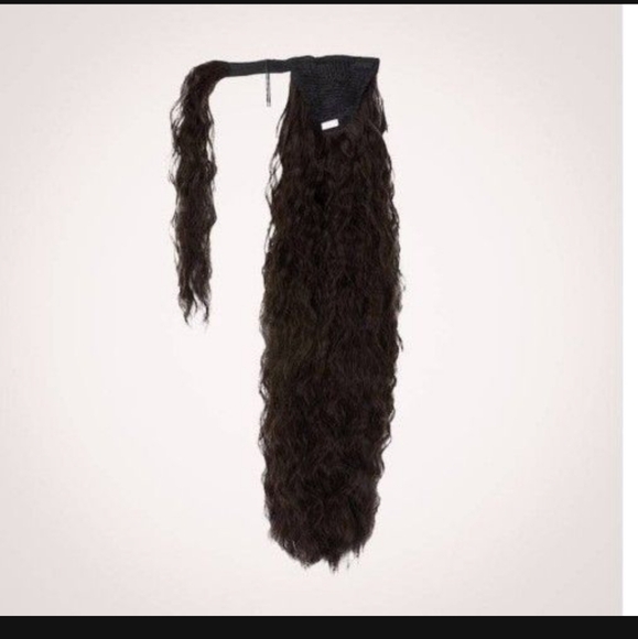 Dark brown synthetic wrap around corn wave ponytail hair extensions new open box - Picture 5 of 6